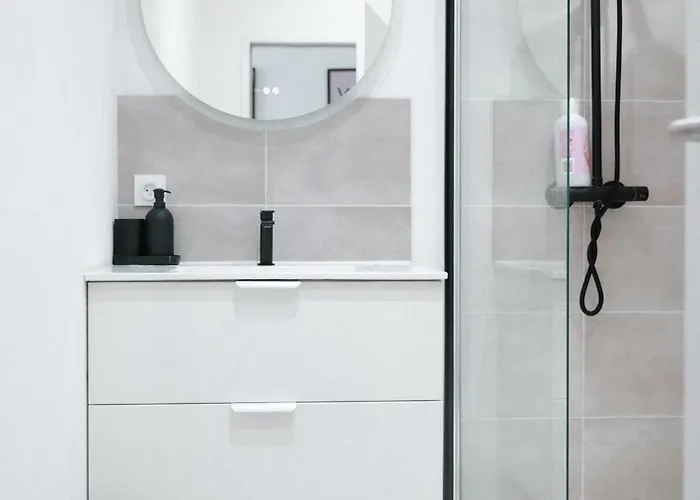 Joli Chaleureux Centre - 2 Personnes דירה *